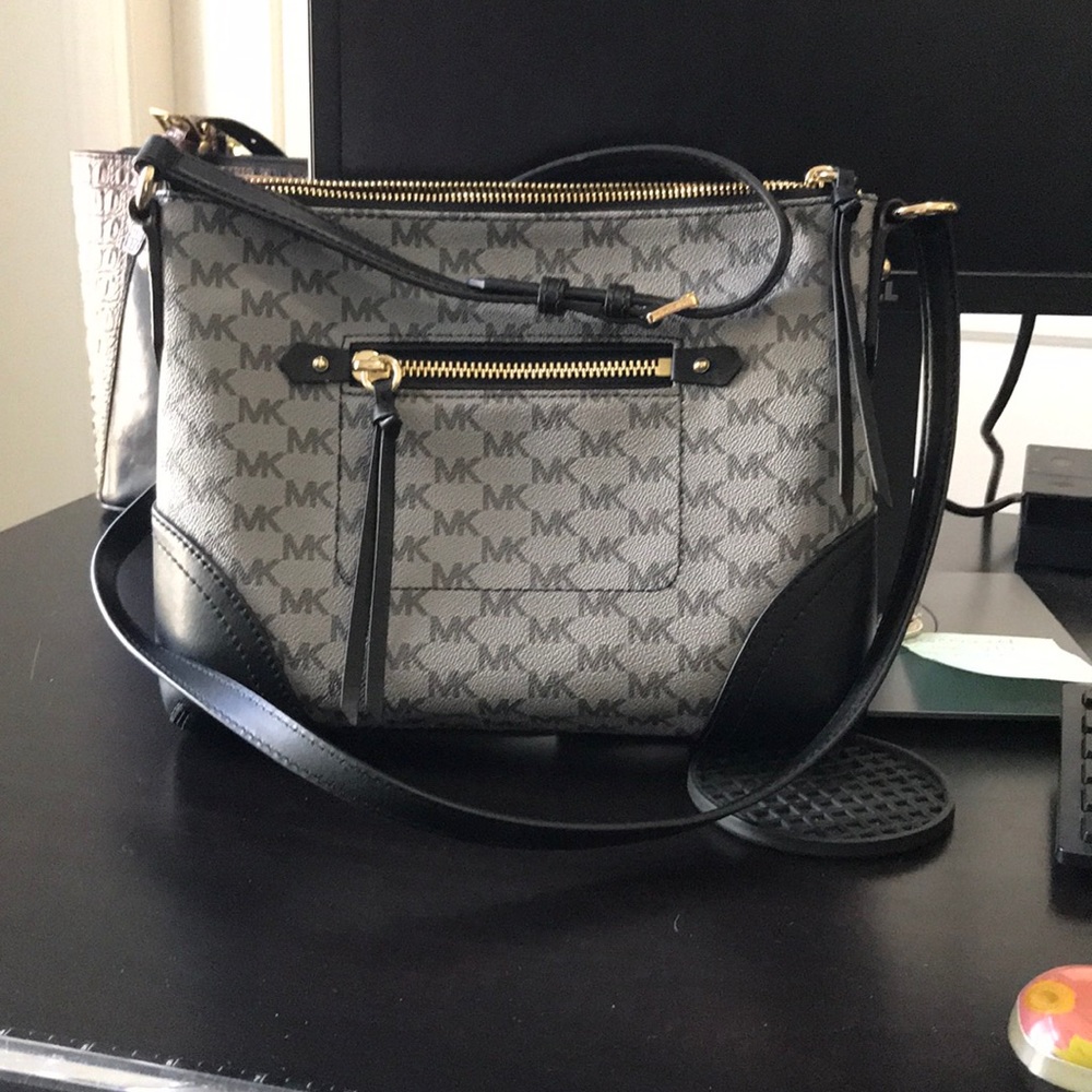 Michael Kors crossbody